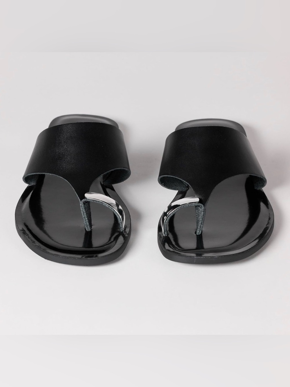 The Drop Camilla Wide Thong Sandal - Black (Women)
